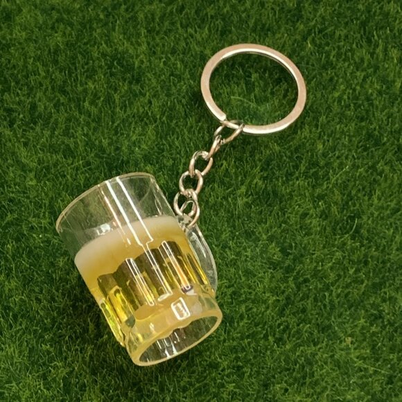 Beer Keychain, Alcohol Keychain, Funny Food, Gift Idea, St. Patrick's Day - Picture 4 of 5